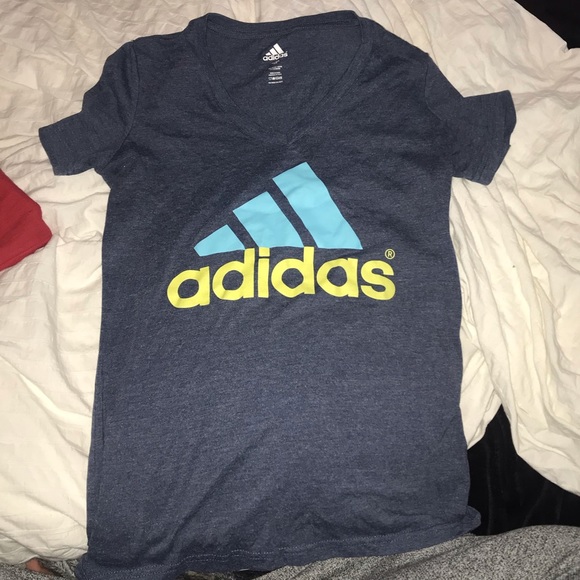 ADIDAS T-SHIRT - Picture 1 of 3